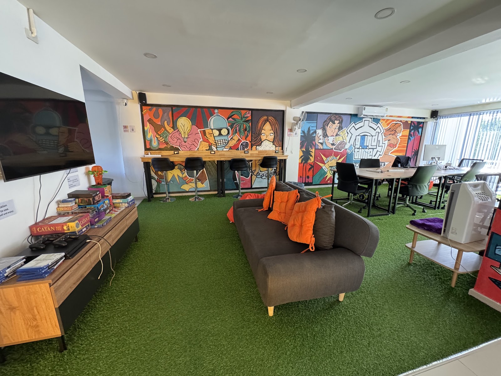 Grind Time Coworking Space - Phuket (Chalong Bay)